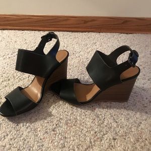 Black leather wedges with wood heel new size 7